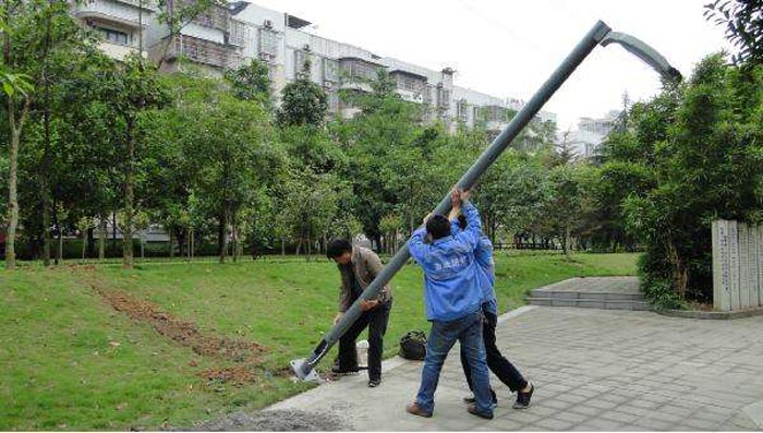 ���̰���