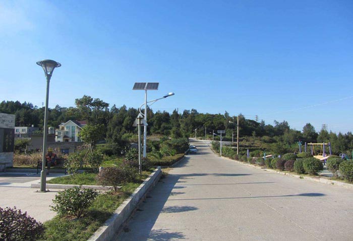 ���̰���